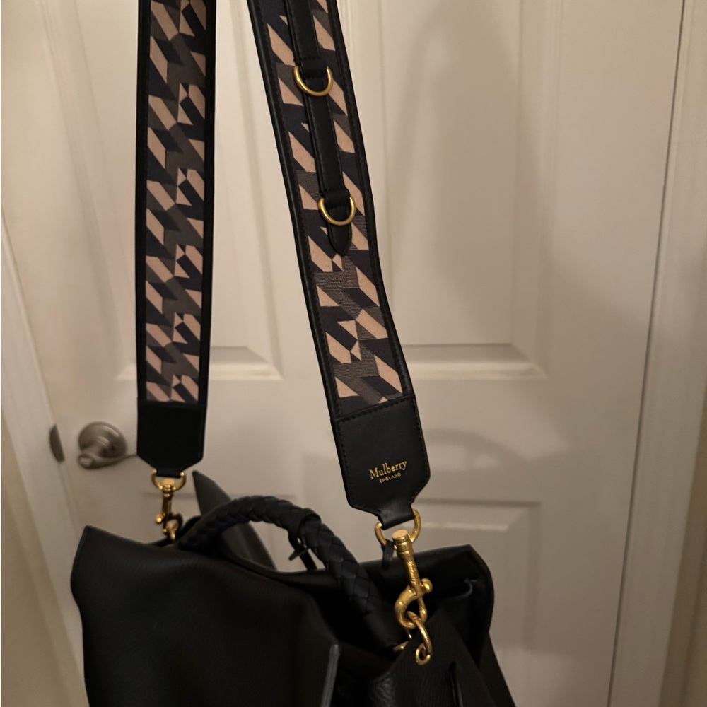 Mulberry - Large Iris - Black with gold hardware - Picture 14 of 16